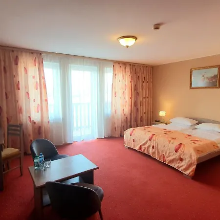 Hotel Klodzko 호텔