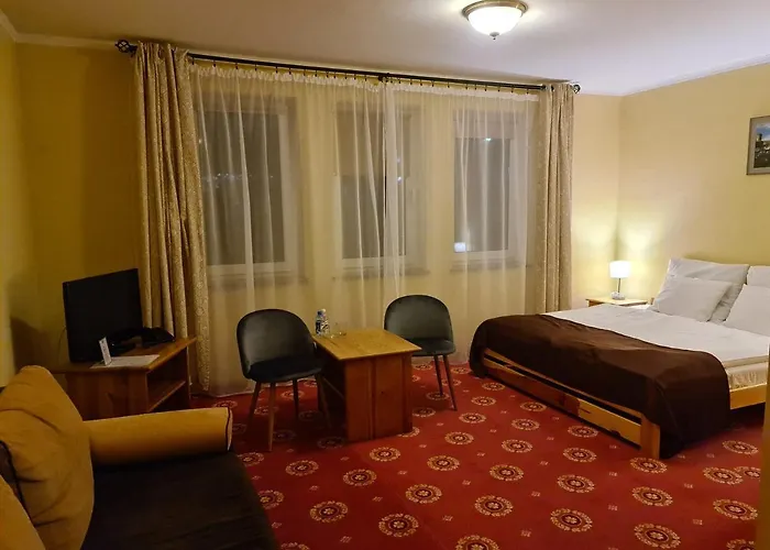 Hotel Klodzko فندق كوادسكوم